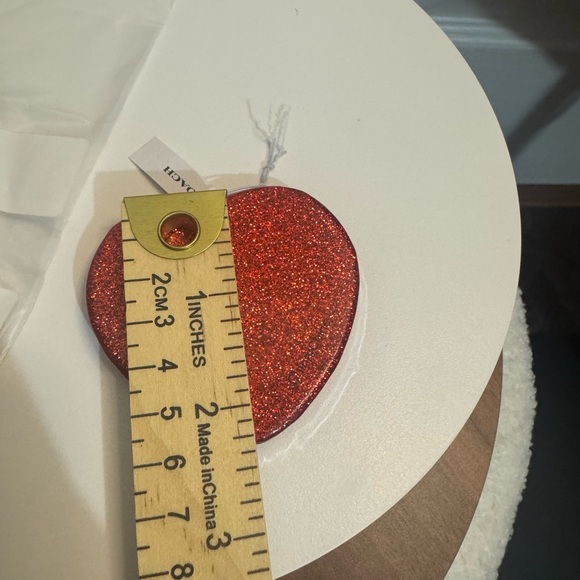 Coach Red Glitter Heart Mirror-NWT-Beautiful-Smooth Finish! - Picture 4 of 6